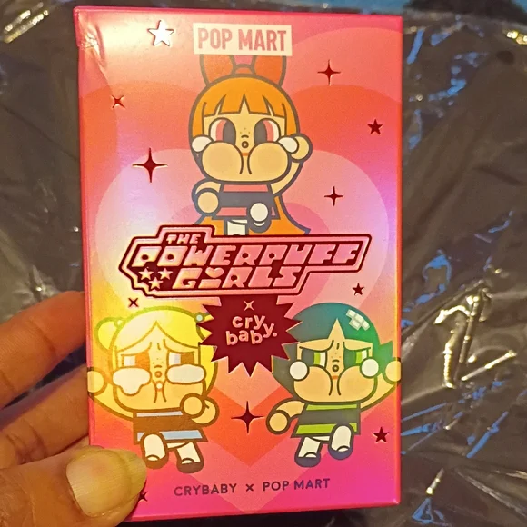 POP MART Powerpuff Girls Crybaby Action Figure Set - Pink and Green - Picture 2 of 5